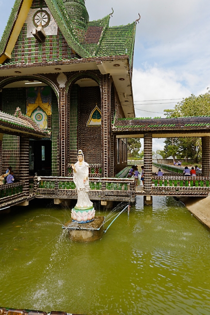 Wat Pa Maha Chedi Kaew-020
